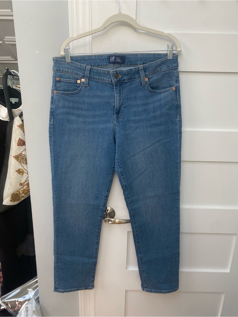 GAP Straight Leg Jeans in Blue Wash size XL - Picture 2 of 7